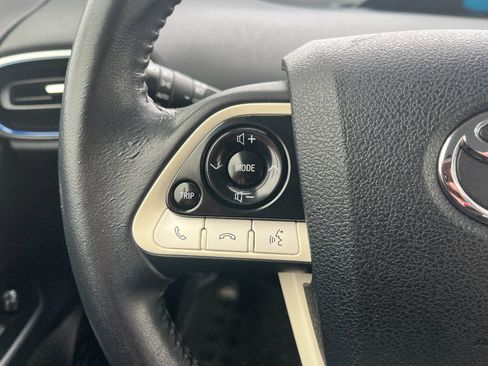 Used 2016 Toyota Prius Three Touring image 33