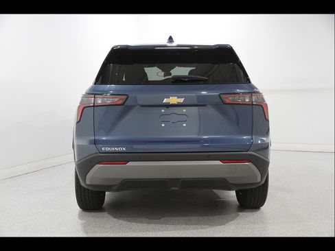 Certified 2025 Chevrolet Equinox LT FWD image 20