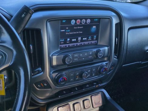 Used 2017 Chevrolet Silverado 2500 LTZ image 28