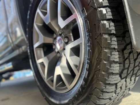 Used 2017 GMC Sierra 1500 SLT image 13