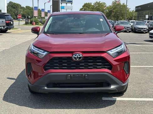 Used 2023 Toyota RAV4 LE AWD/4WD image 2