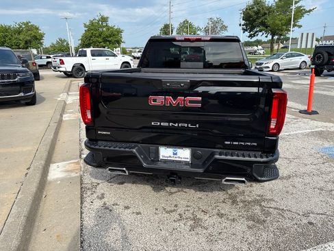 Used 2023 GMC Sierra 1500 Denali w/ Denali Reserve Package AWD/4WD image 22
