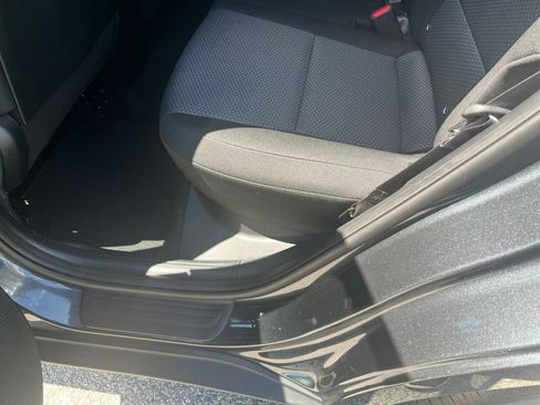 Used 2025 Kia Soul LX w/ LX Technology Package FWD image 23