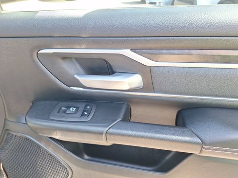 Used 2022 RAM 1500 Lone Star AWD/4WD image 37