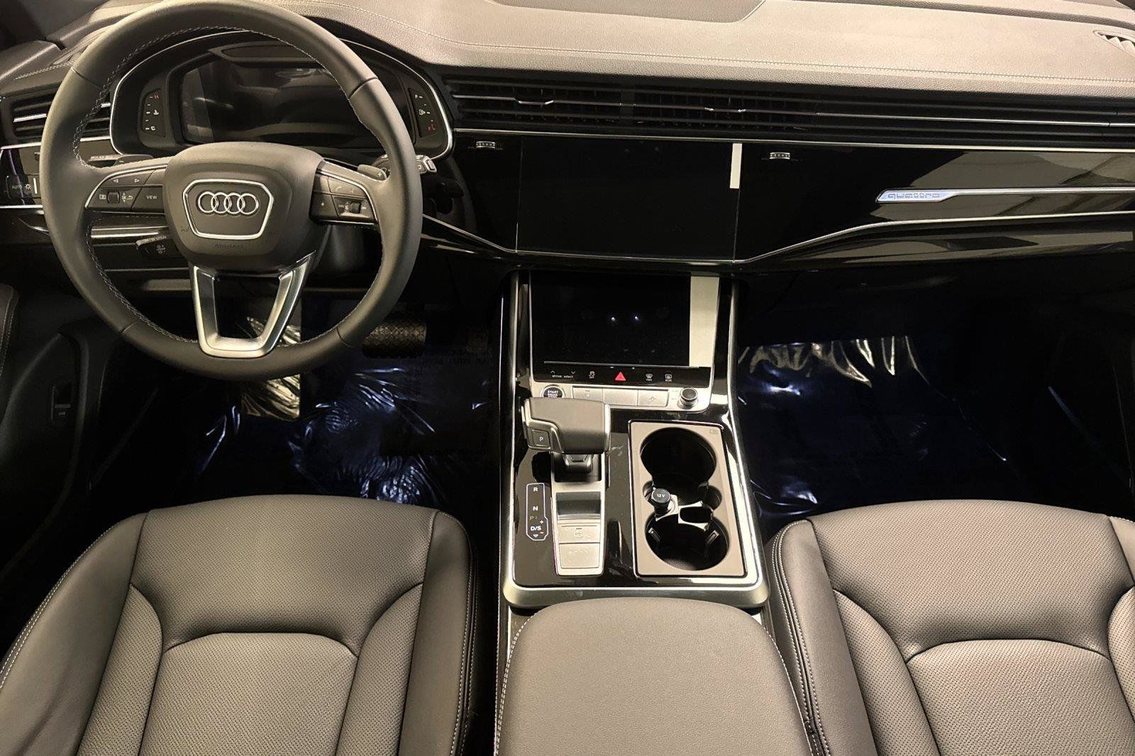 Used 2026 Audi Q8 Premium Plus AWD/4WD image 13