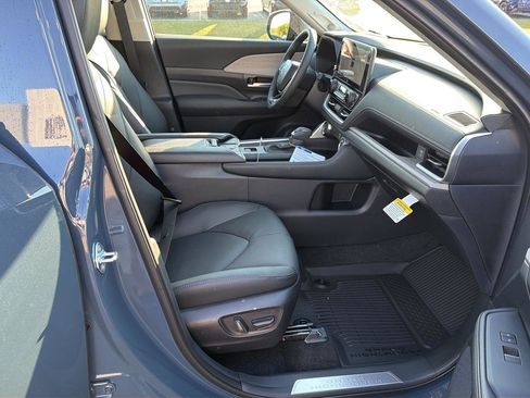 New 2026 Toyota Grand Highlander Limited image 15