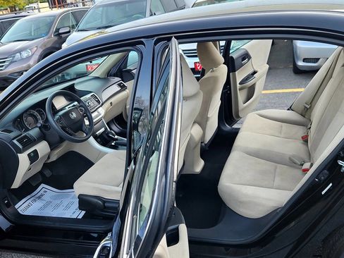 Used 2013 Honda Accord LX image 3