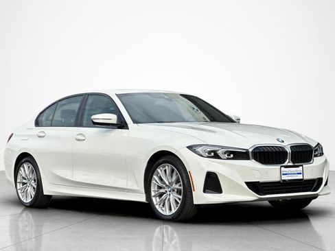 Used 2023 BMW 330i Sedan w/ Driving Assistance Package RWD image 7