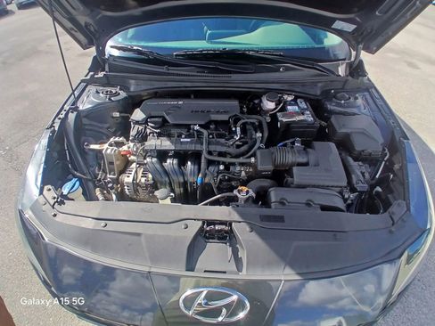 Used 2023 Hyundai Elantra SEL image 27