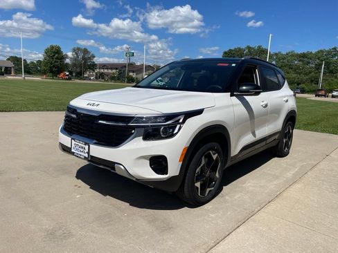 New 2026 Kia Seltos S AWD/4WD image 2