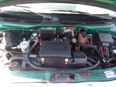 Used 1998 Chevrolet Astro w/ Convenience Group image 35