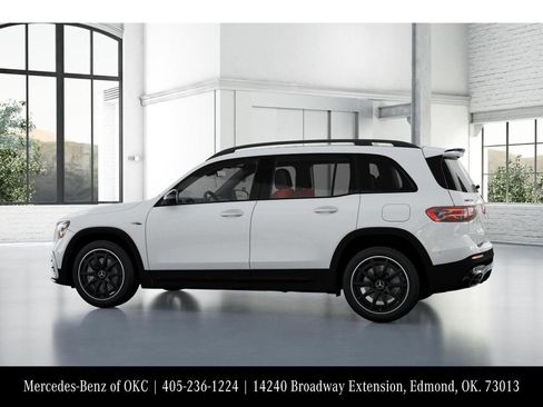New 2026 Mercedes-Benz GLB 35 AMG 4MATIC image 32
