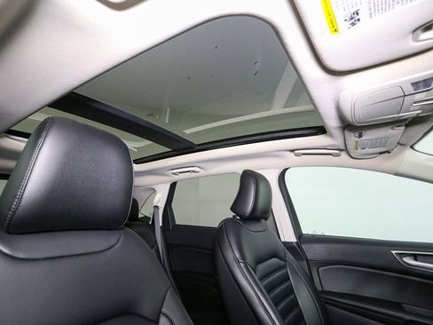 Used 2024 Ford Edge SEL w/ Convenience Package image 18