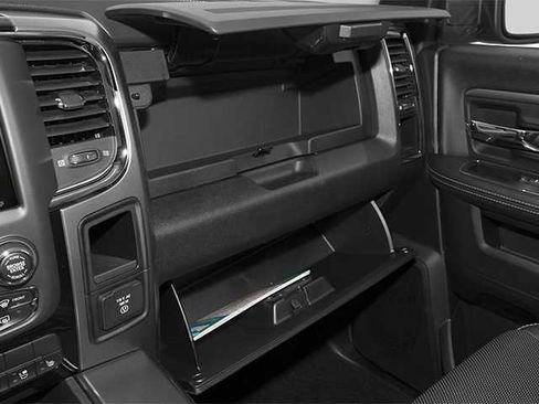 Used 2013 RAM 1500 Express image 11