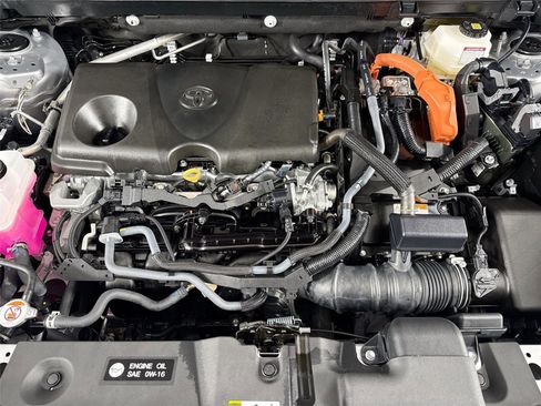 Certified 2025 Toyota RAV4 XLE AWD/4WD image 42