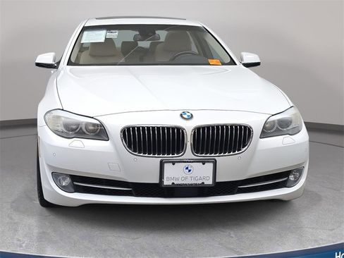 Used 2011 BMW 535i xDrive Sedan image 2
