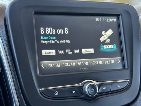 Used 2018 Chevrolet Malibu LT image 16