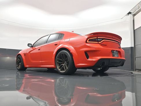 Used 2022 Dodge Charger SRT Hellcat w/ SRT Black Package image 25