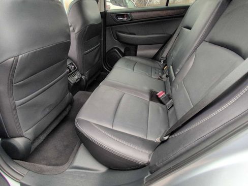Used 2018 Subaru Outback 2.5i Limited image 19