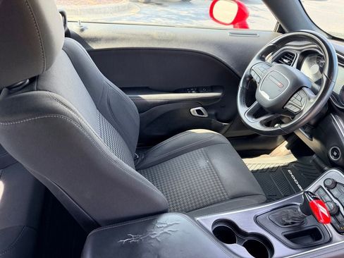Used 2018 Dodge Challenger SXT w/ Blacktop Package RWD image 13