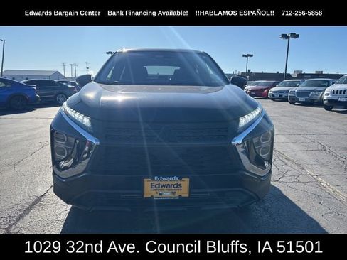 Used 2023 Mitsubishi Eclipse Cross LE image 3
