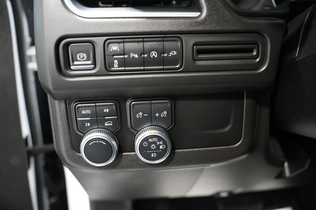 Used 2021 GMC Yukon XL SLT AWD/4WD image 13