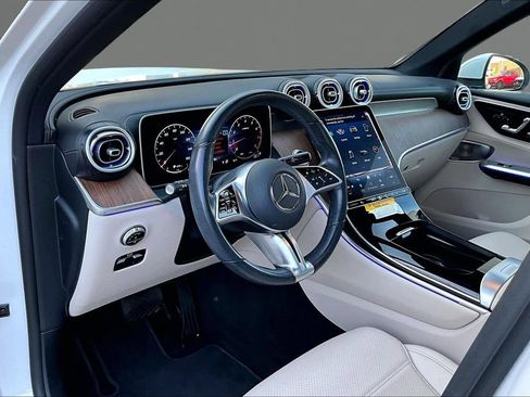 Used 2023 Mercedes-Benz GLC 300 4MATIC image 14