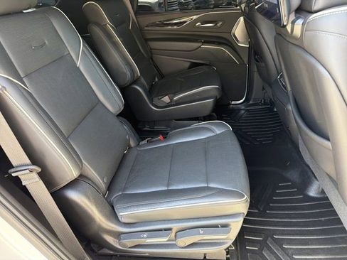 Used 2021 Cadillac Escalade Sport w/ Driver Assist Tech Package AWD/4WD image 19