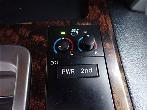 Used 2014 Toyota Land Cruiser AWD/4WD image 22