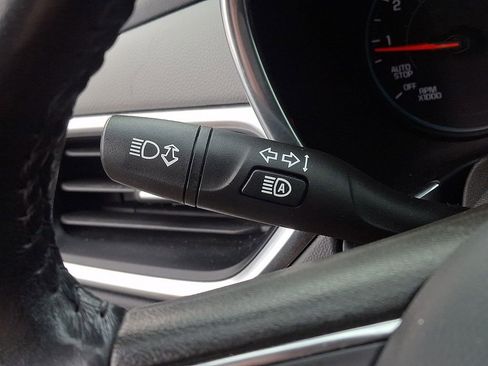 Used 2021 Chevrolet Equinox LT image 23