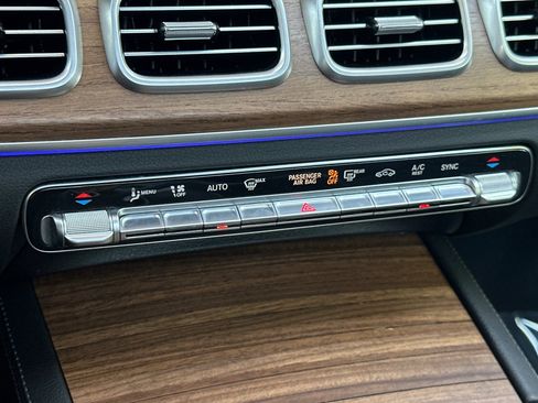Certified 2025 Mercedes-Benz GLE 350 4MATIC image 18
