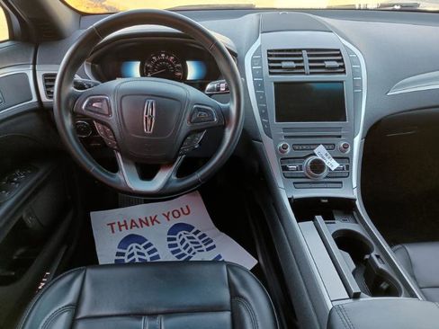 Used 2017 Lincoln MKZ Premiere image 9