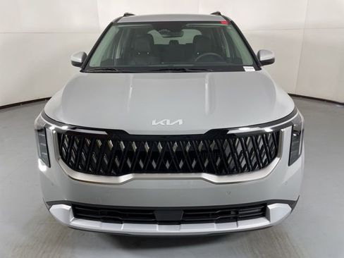 New 2026 Kia Carnival EX image 3