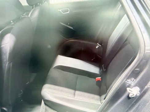 Used 2022 Honda Civic Sport image 4