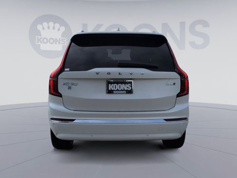New 2026 Volvo XC90 B6 Plus w/ Protection Package Premier image 5