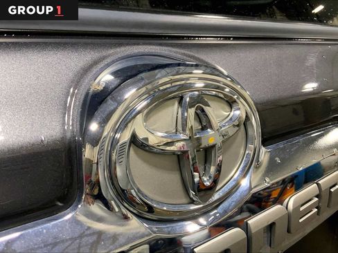 Used 2023 Toyota 4Runner Limited AWD/4WD image 31