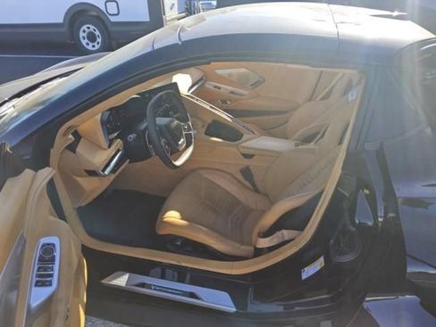 Used 2023 Chevrolet Corvette Stingray Premium Conv w/ Z51 Performance Package RWD image 6