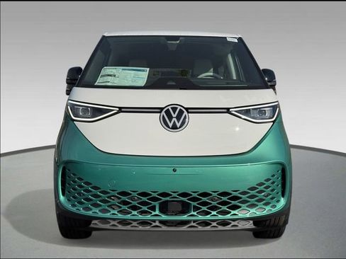 New 2025 Volkswagen ID. Buzz Pro S Plus image 2