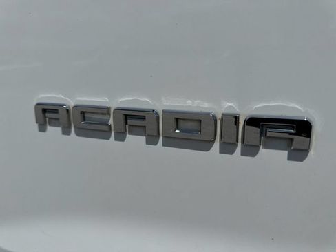 Used 2017 GMC Acadia SLT FWD image 33