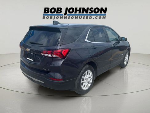 Used 2023 Chevrolet Equinox LT AWD/4WD image 2