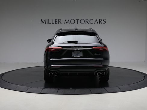 New 2025 Maserati Grecale GT image 5