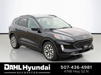 Used 2022 Ford Escape Titanium w/ Class II Trailer Tow Package AWD/4WD video 1