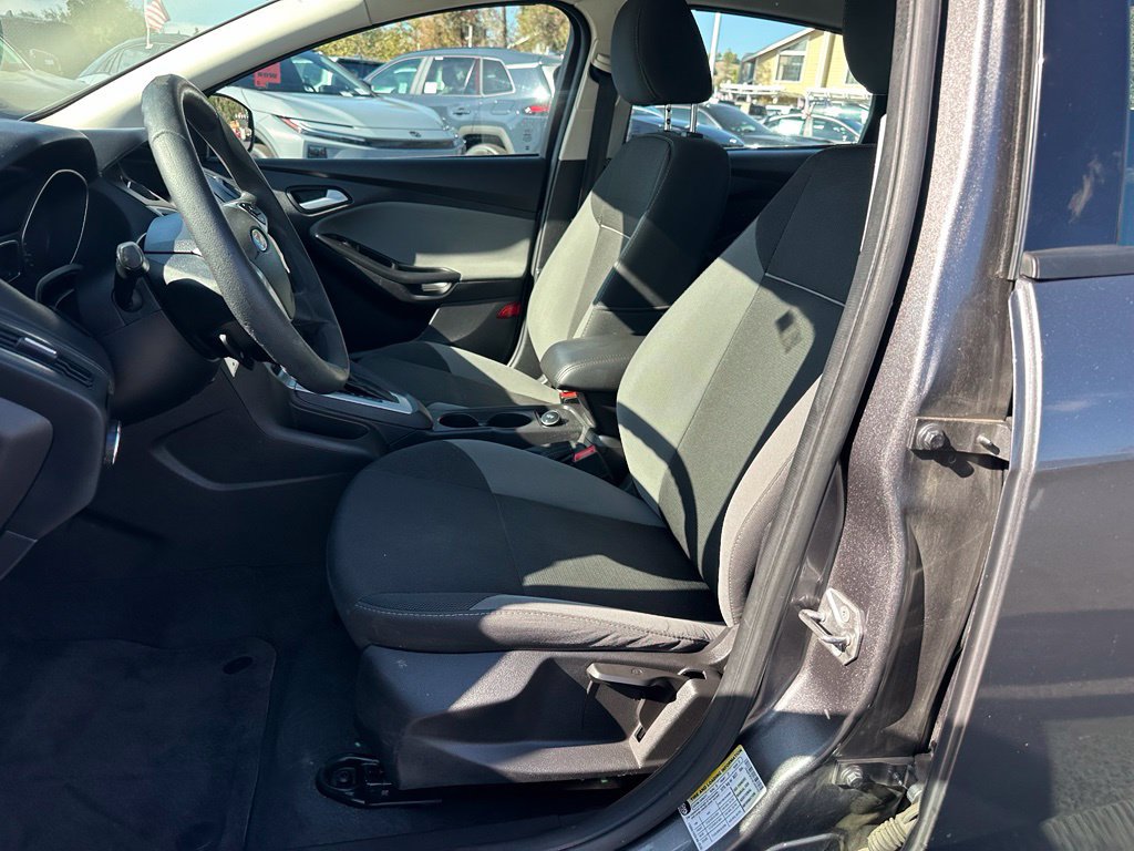 Used 2014 Ford Focus SE FWD image 9