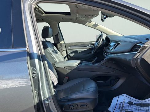 Used 2020 Buick Enclave Essence w/ Sound and Sites Package image 11