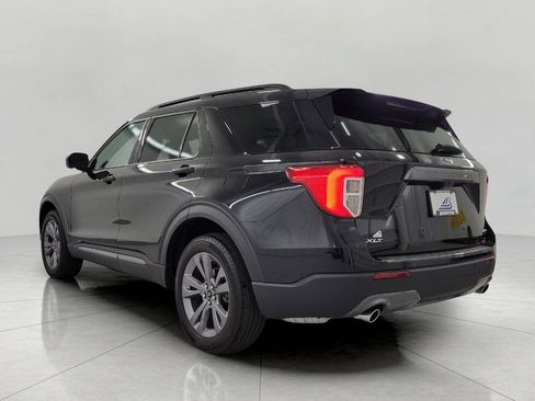 Used 2023 Ford Explorer XLT w/ Equipment Group 202A AWD/4WD image 21