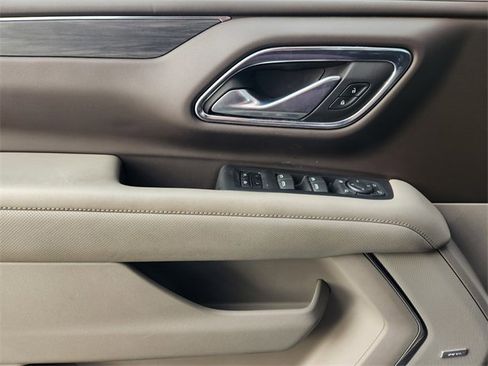 Used 2022 GMC Yukon SLT w/ SLT Luxury Package image 23
