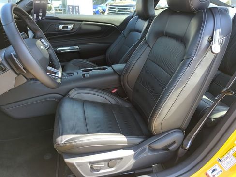 Used 2024 Ford Mustang GT Premium image 12