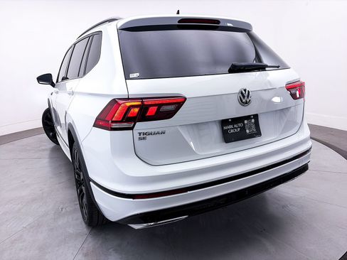 Used 2021 Volkswagen Tiguan SE R-Line FWD image 4