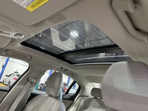 Used 2022 Volvo S60 B5 Momentum image 20