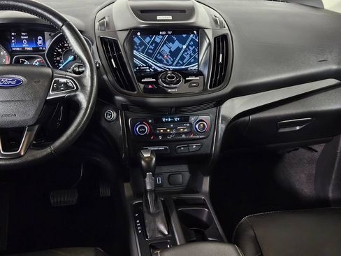 Used 2017 Ford Escape Titanium FWD image 9
